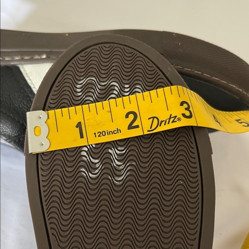 Flag Ltd Stylish Black and White Kids Sneakers - Picture 12 of 12